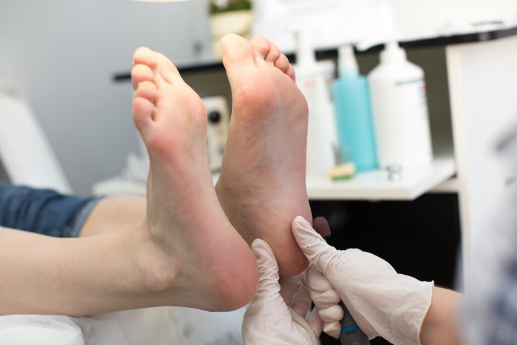 process pedicure close up polishing feet 2026 01 07 01 53 39 utc converted